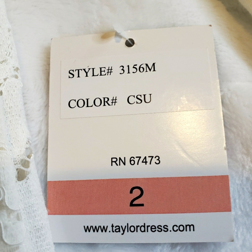 TAYLOR Long Sleeve Fitted Lace Dress—NWT—2 - Picture 8 of 16
